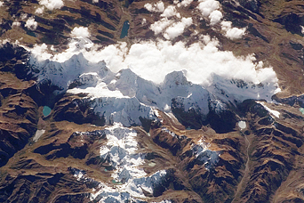 Cordillera Huayhuash, Peruvian Andes - related image preview