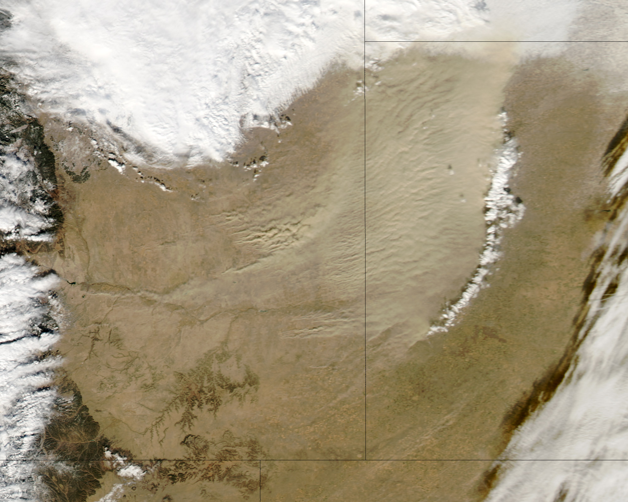 Dust Storm in Colorado and Kansas - related image preview