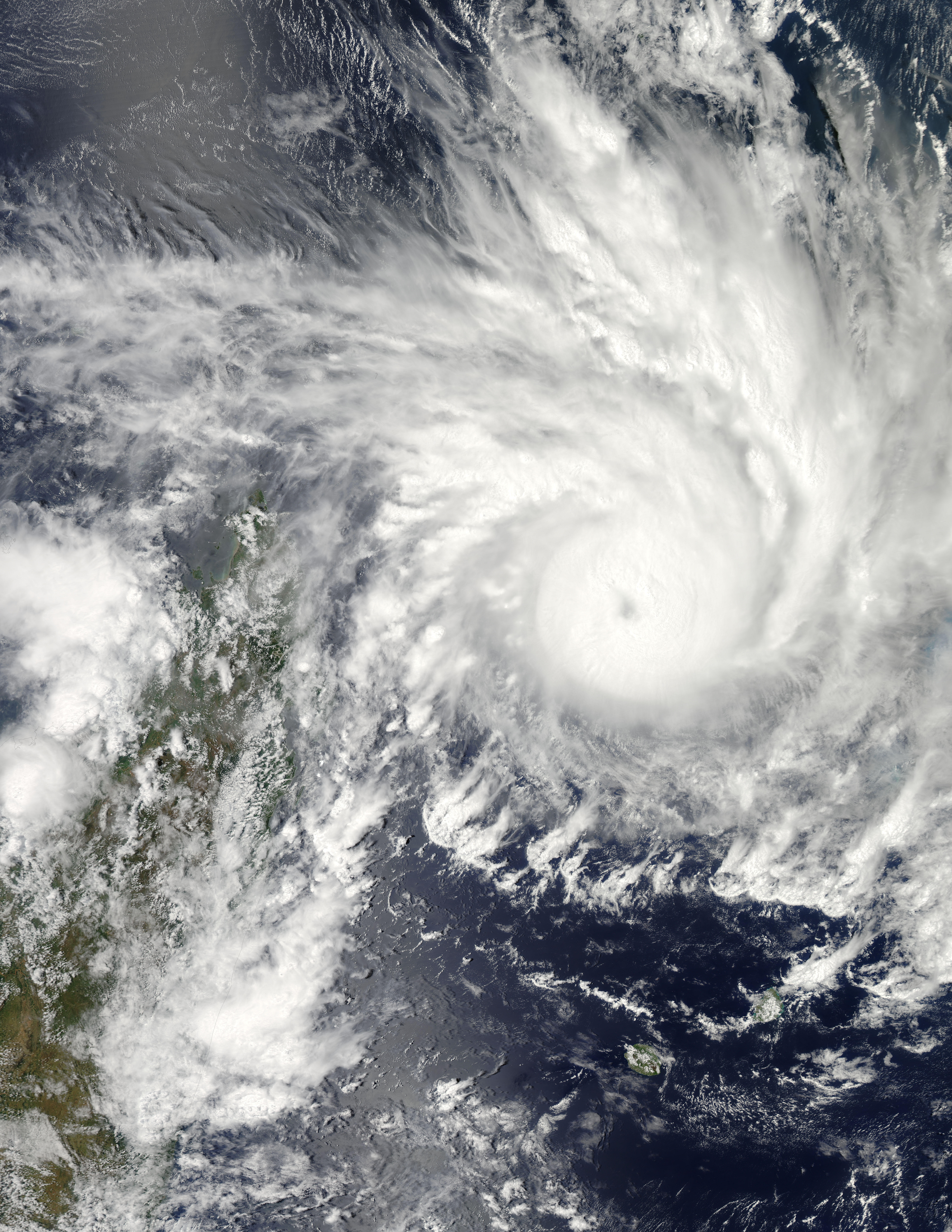 Tropical Cyclone Felleng - related image preview