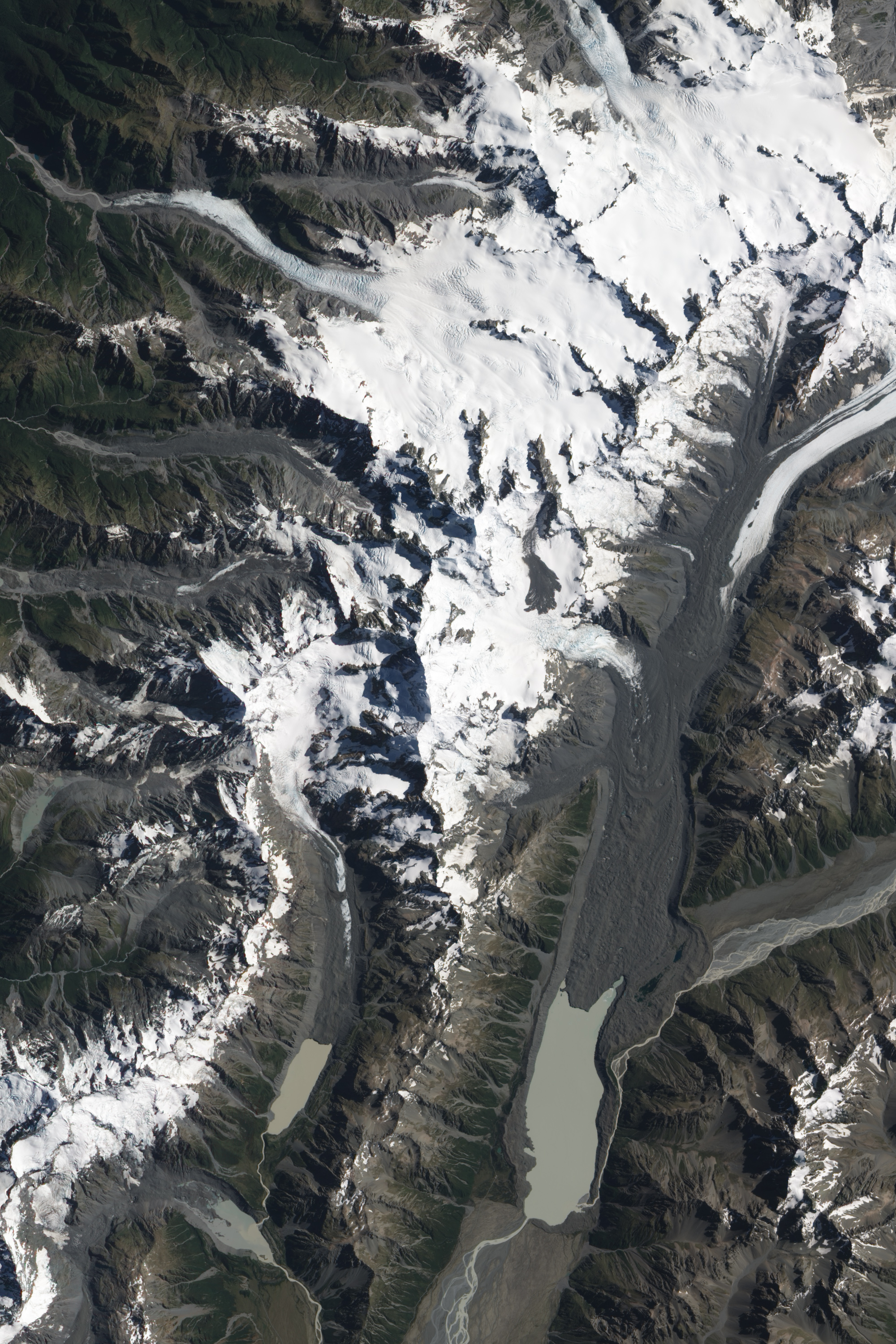 Avalanche in Aoraki/Mount Cook National Park - related image preview