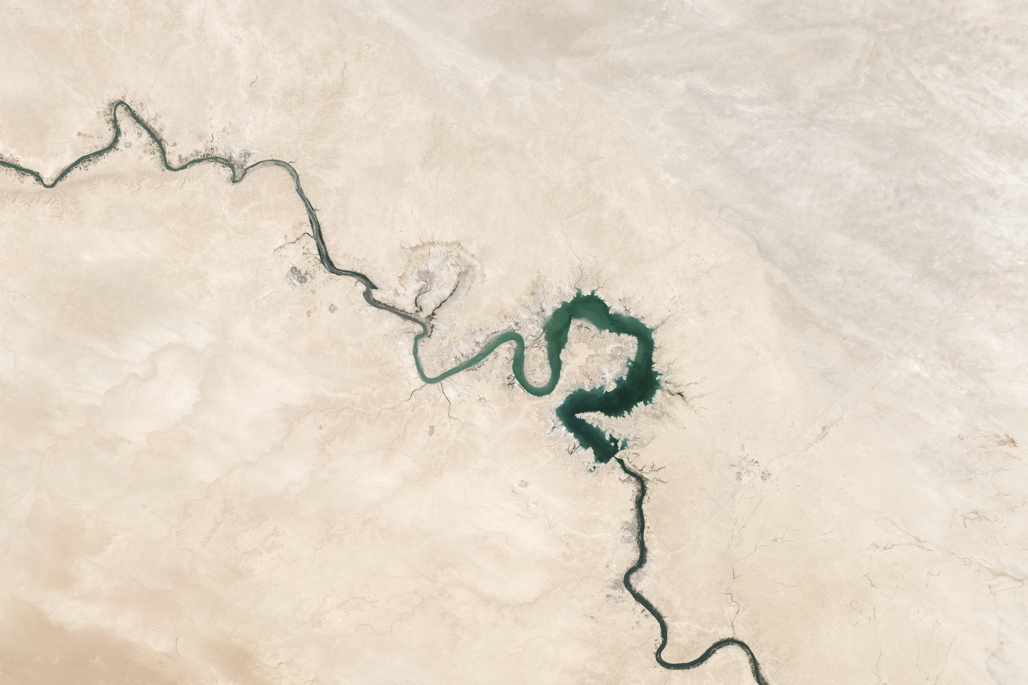 Freshwater Stores Shrank in Tigris-Euphrates Basin - related image preview