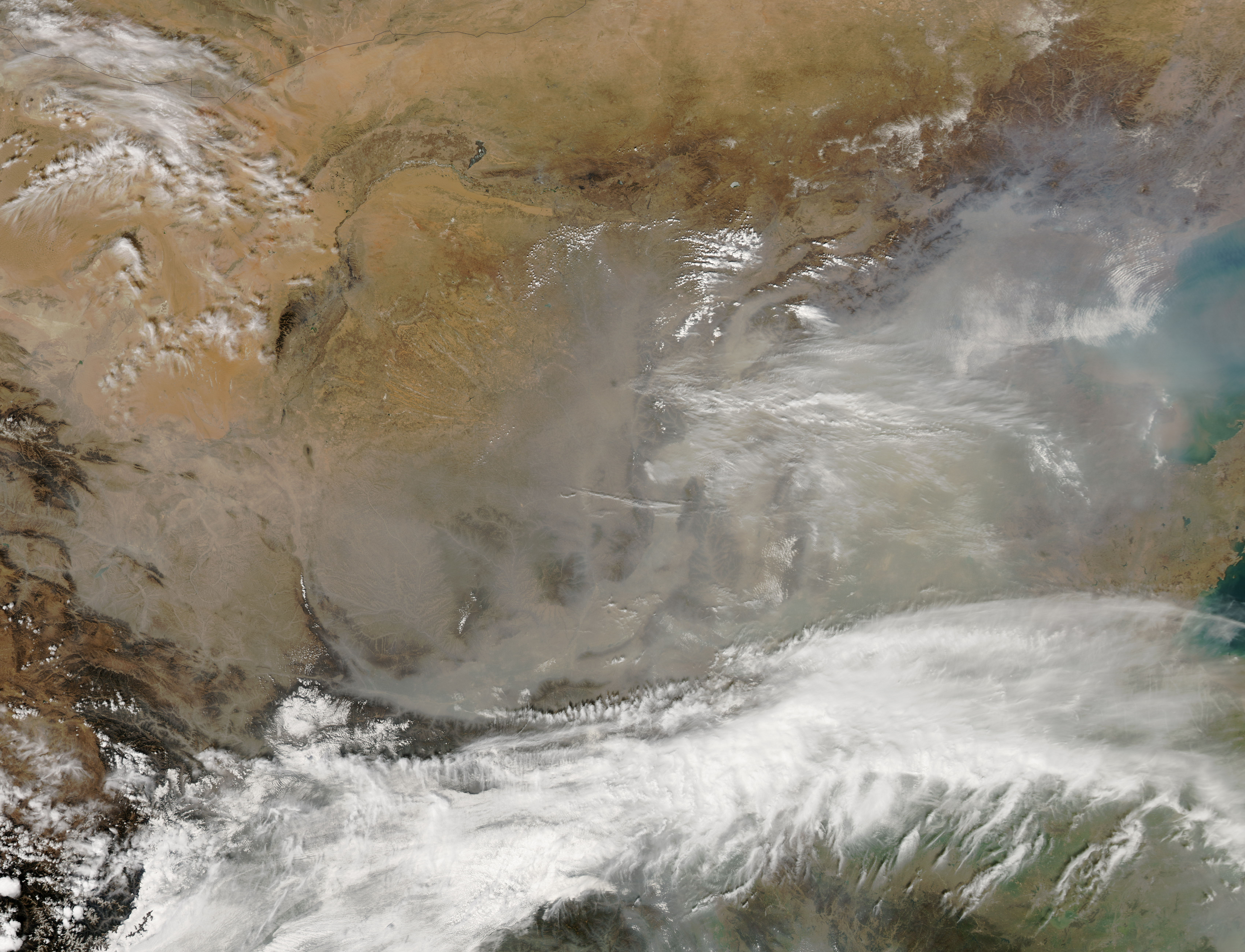 Dust in Eastern China - related image preview