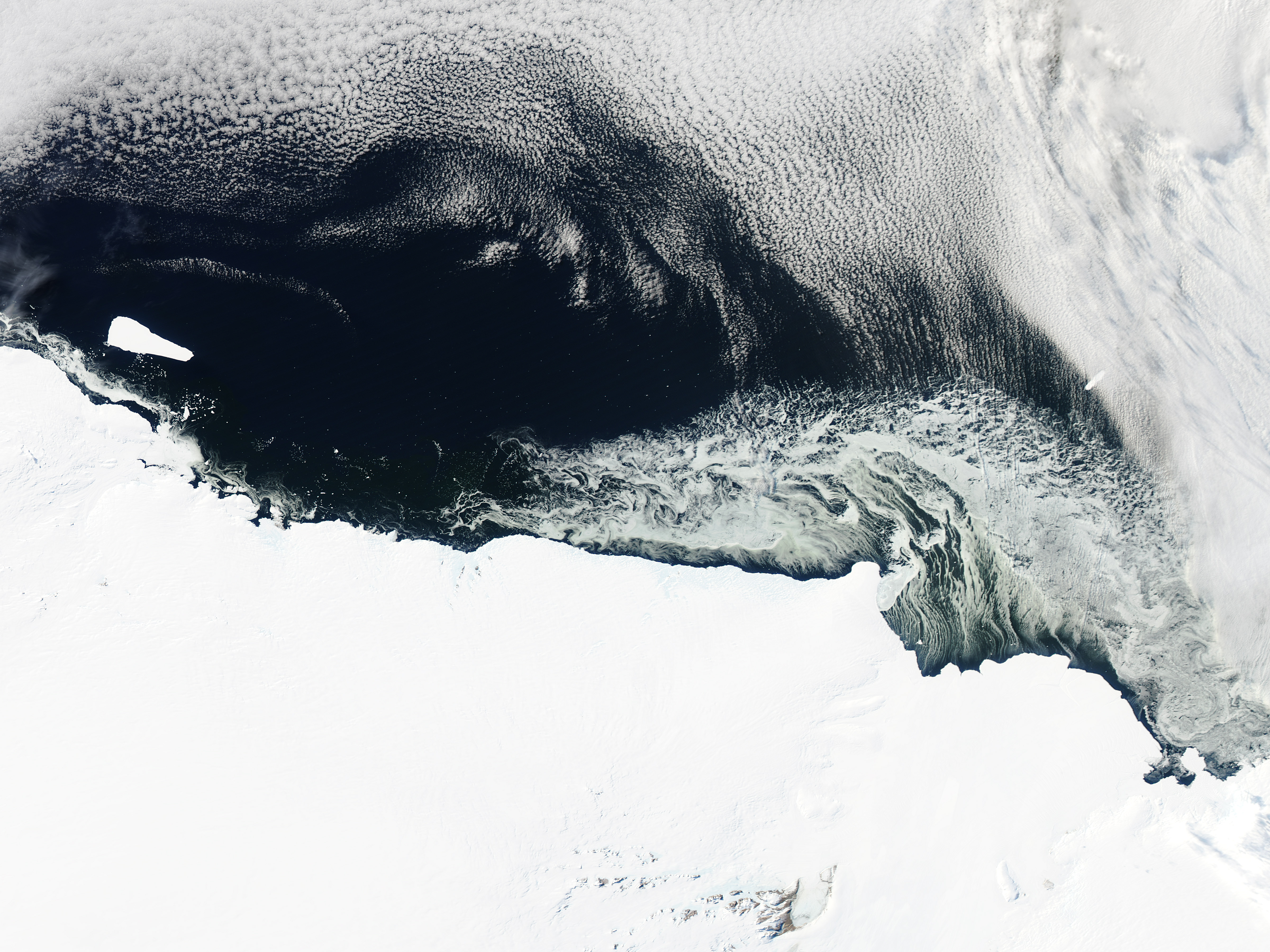 Icebergs and Sea Ice off the Mawson Coast - related image preview
