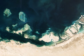 Mangroves, Domes, and Flats on the UAE Coast