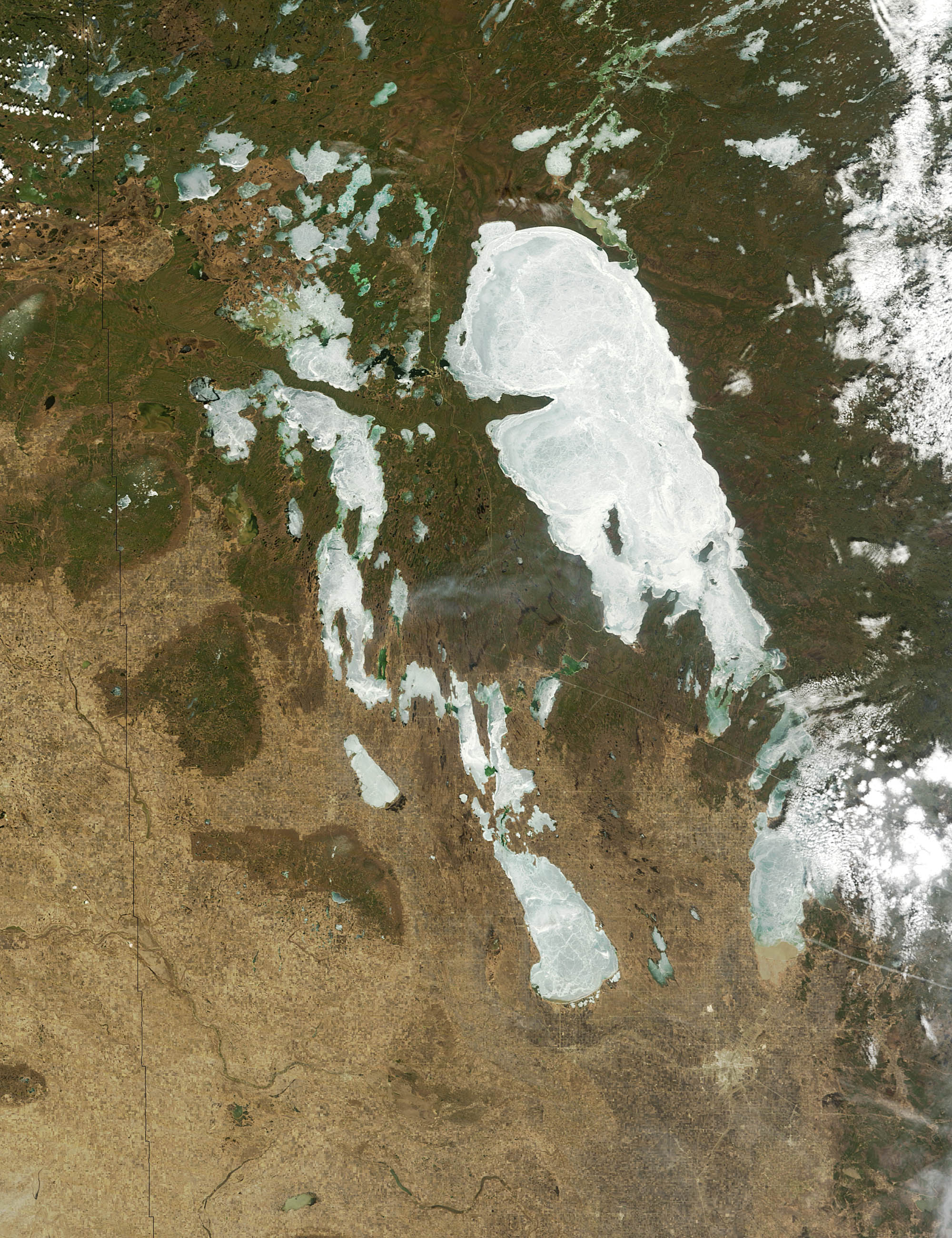 Ice Shove Hits Homes on Dauphin Lake in Manitoba  - related image preview