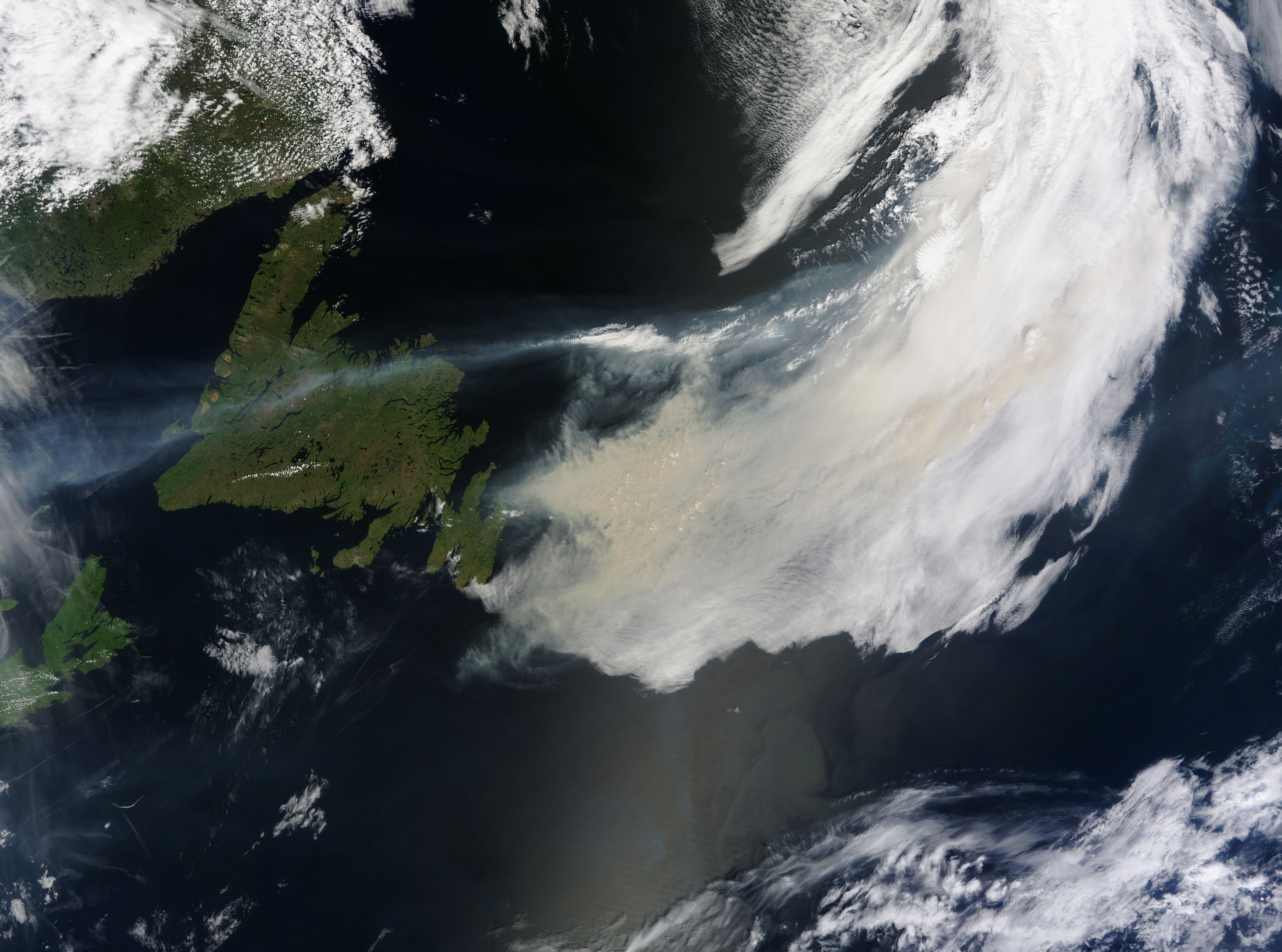 Wildfire Smoke Reaches the Atlantic - related image preview