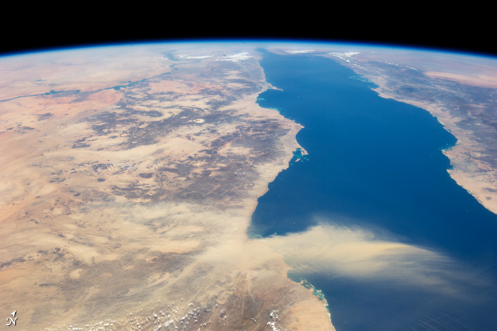 Egyptian Dust Plume, Red Sea - related image preview