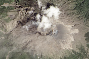 Big Blast at Sakurajima Volcano, Japan