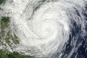 Typhoon Haiyan Approaches Vietnam
