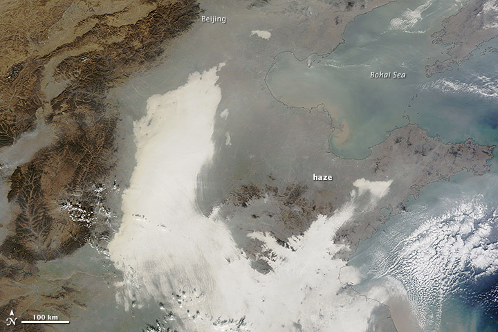 Smog Shrouds Eastern China  - related image preview
