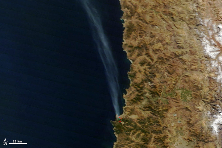 Wildfire Burns Valparaiso, Chile - related image preview