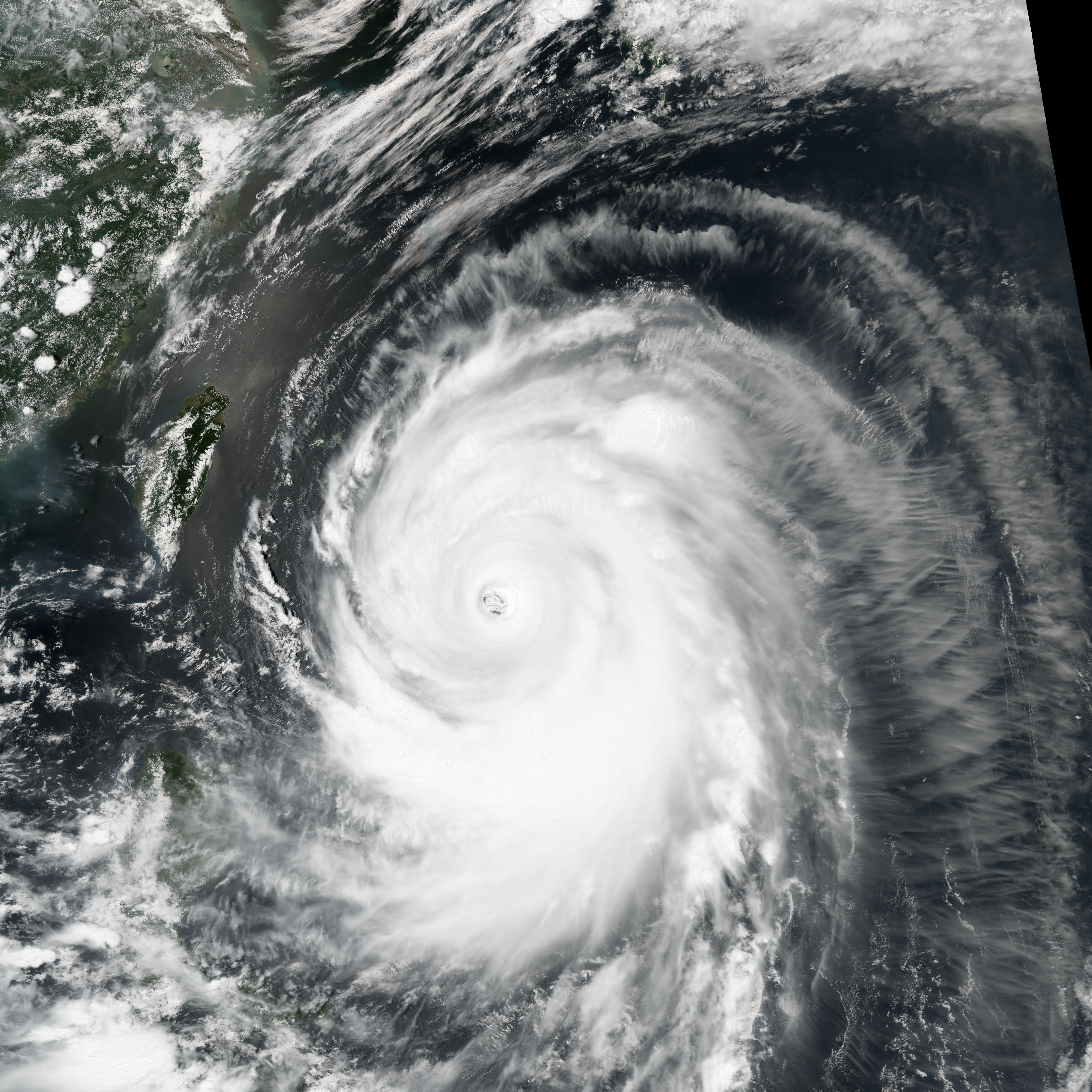 Typhoon Neoguri - related image preview