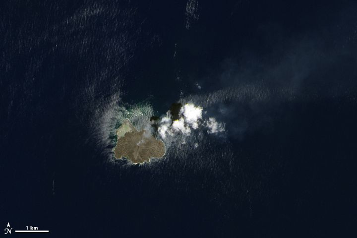 Growth of Nishino-shima Volcanic Island