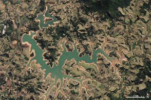 Drought Shrinking São  Paulo Reservoirs