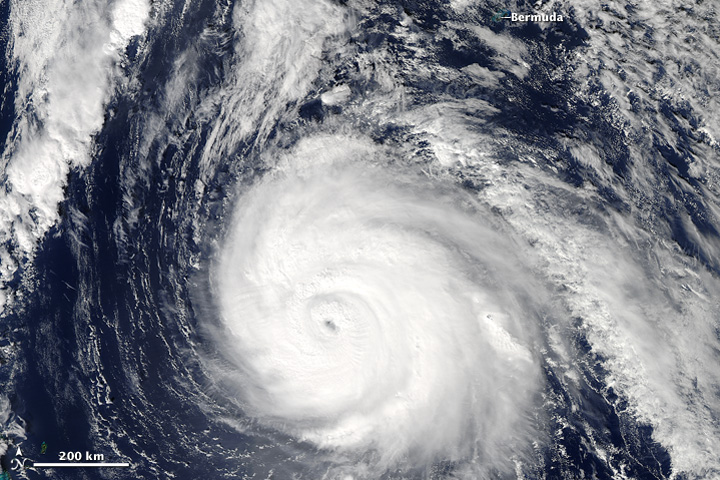 Hurricane Gonzalo Approaching Bermuda - related image preview