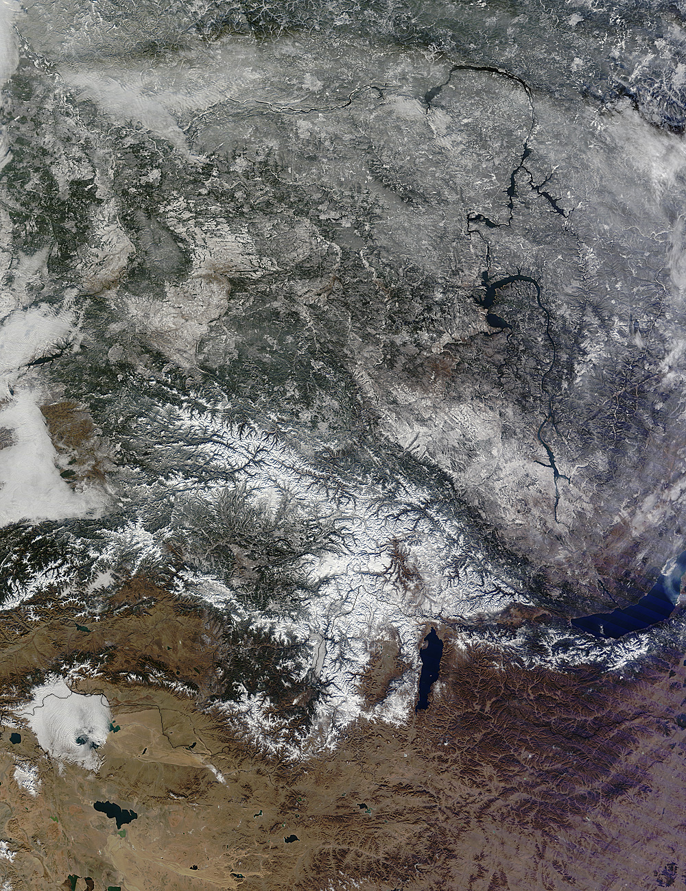 Snow in Central Russia - related image preview