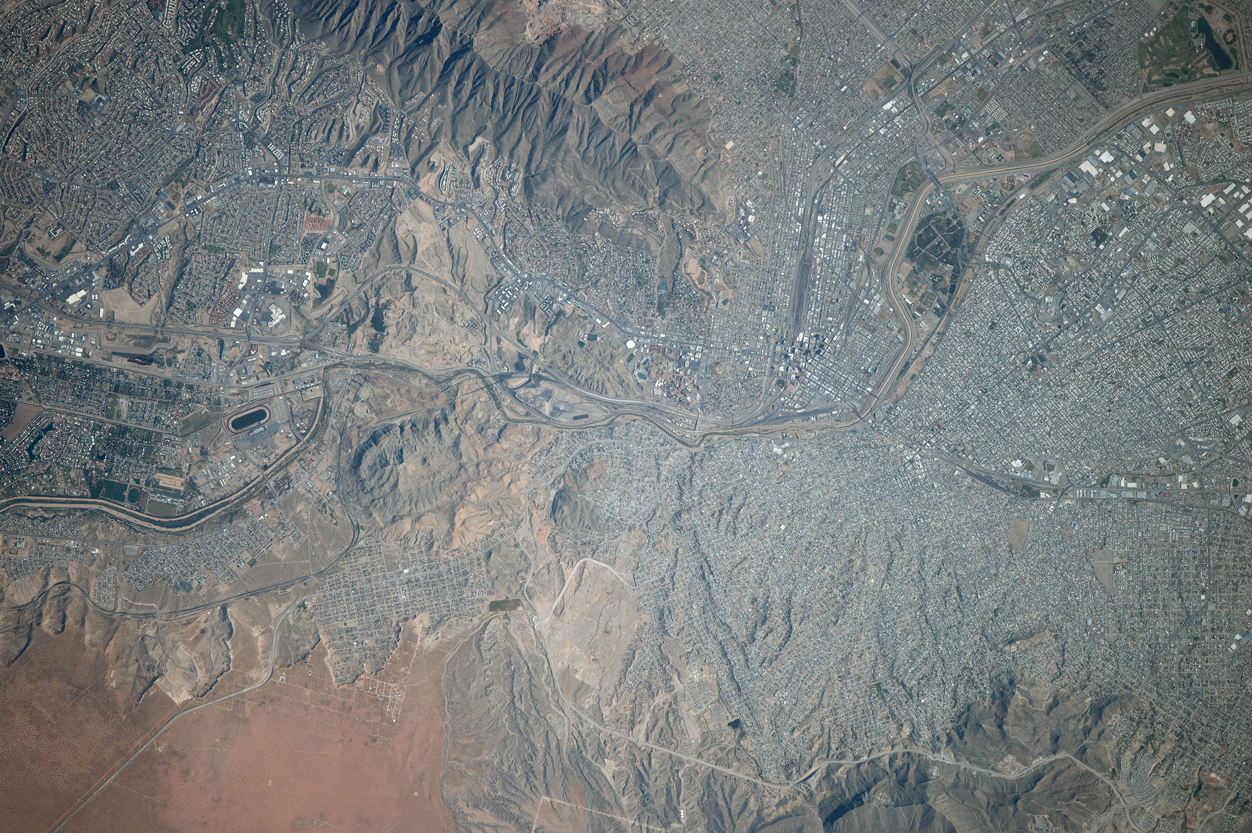 El Paso and Ciudad Juárez - related image preview