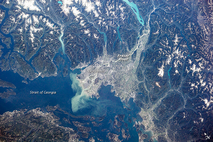 Plume from the Fraser River 