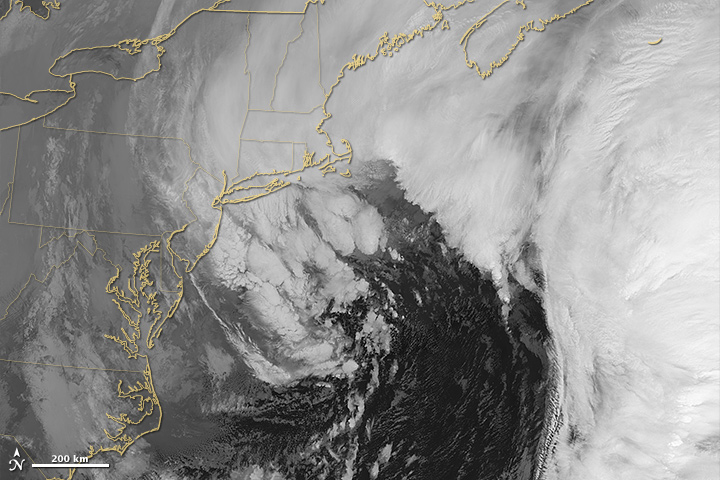 Nor’easter Pounds New England - related image preview