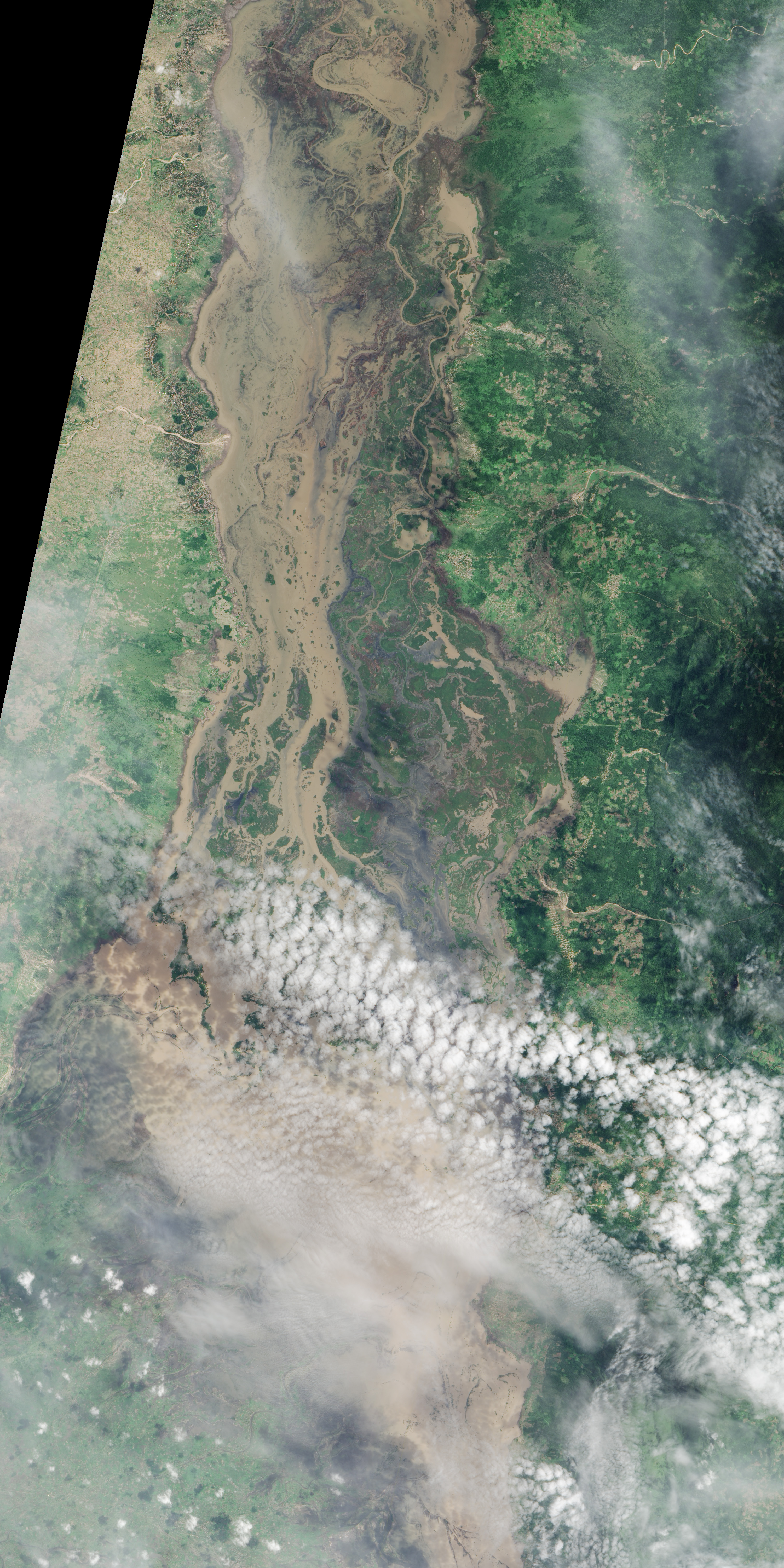 Flooding along the Shire River, Mozambique and Malawi - related image preview