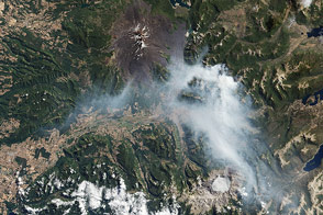 Wildfires near Chile’s Llaima Volcano