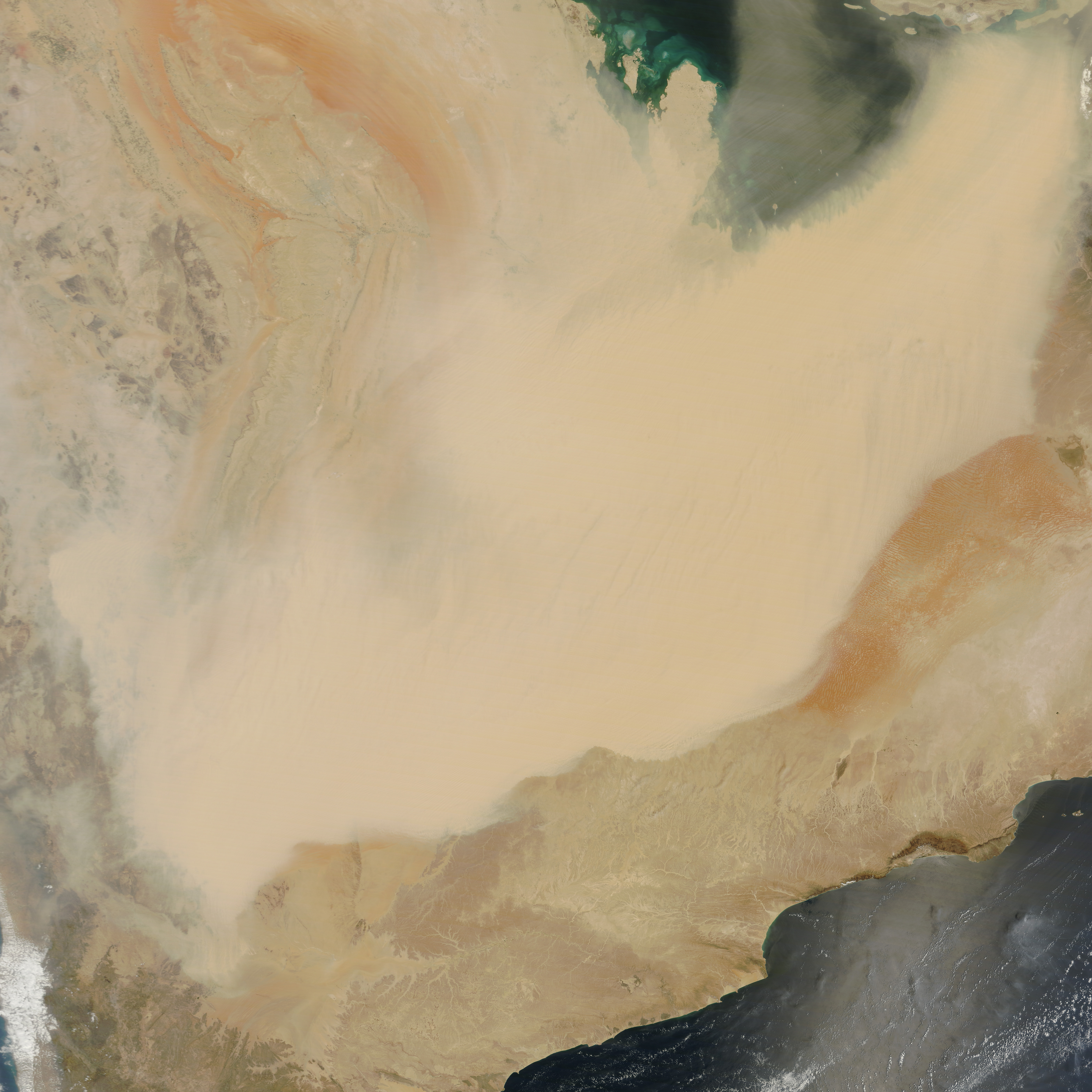 Dust Storm Rolls Across the Arabian Peninsula - related image preview