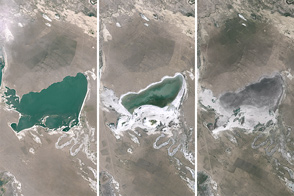 Shrinking Lakes on the Mongolian Plateau