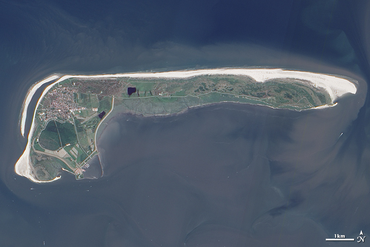 Lenses of Fresh Water Under Langeoog - related image preview