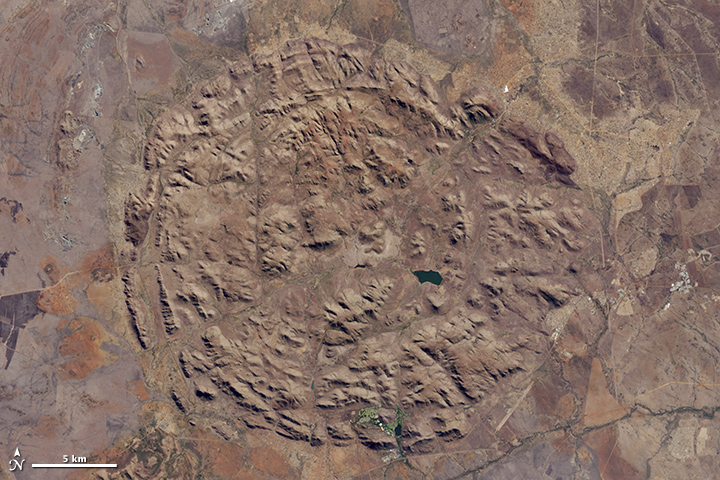 Pilanesberg Ring Dike Complex - related image preview
