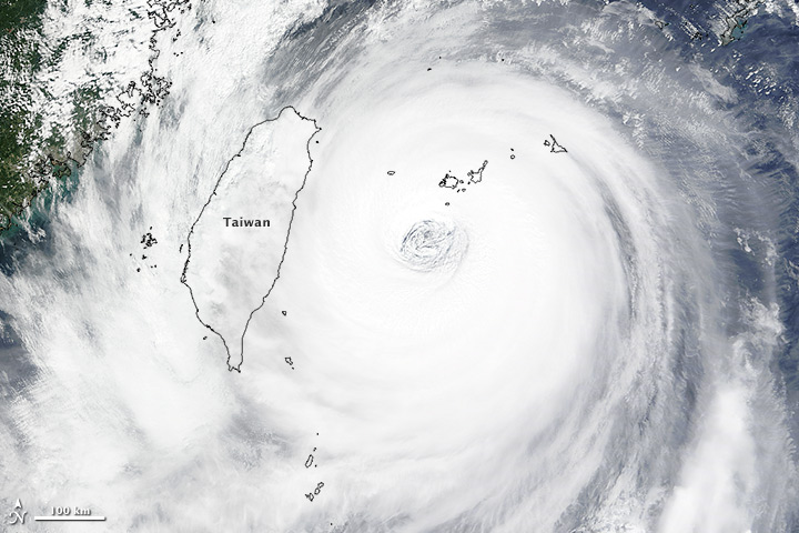 Super Typhoon Dujuan Slams Northern Taiwan  - related image preview