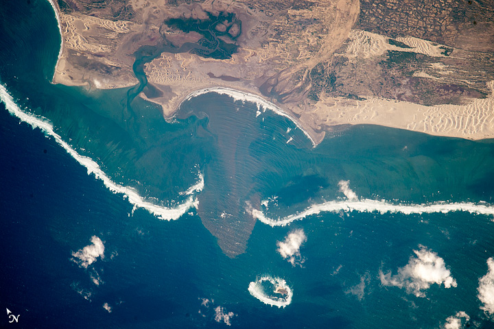 Linta River Delta and Dunes - related image preview