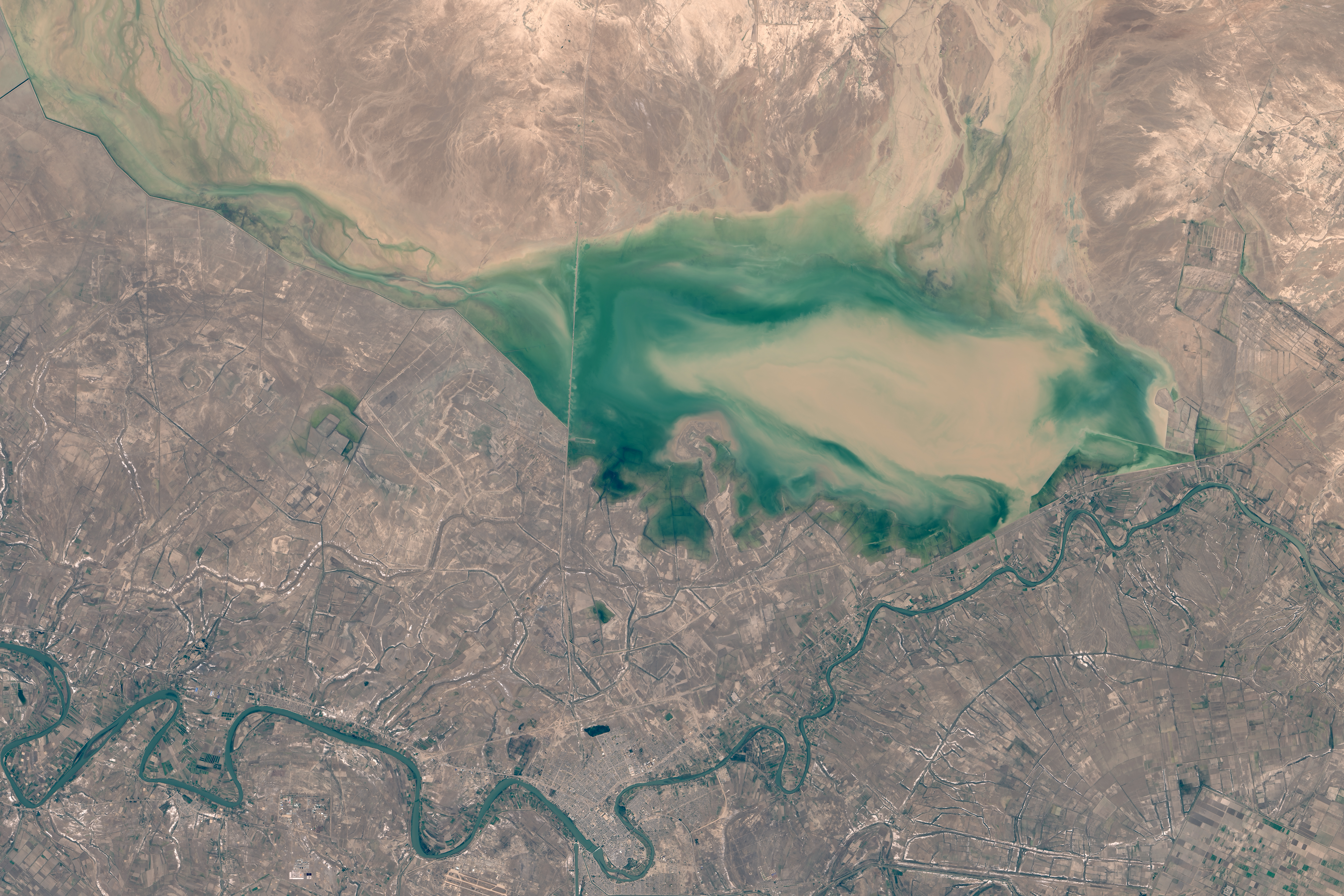 Flooding in Iraq - related image preview