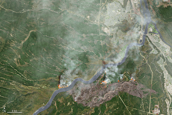 Wildfire in Fort McMurray - related image preview