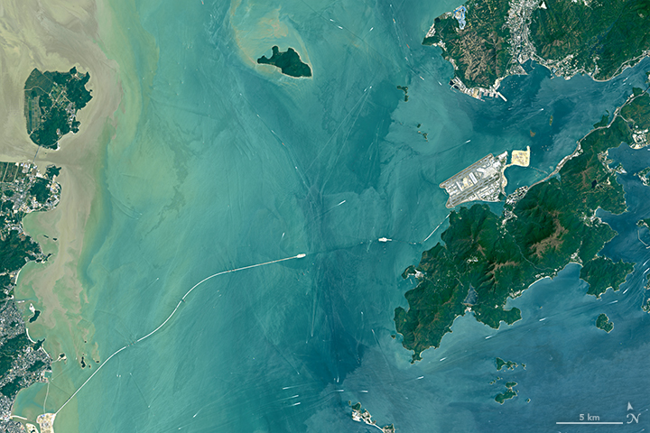 Bridging the Pearl River Delta