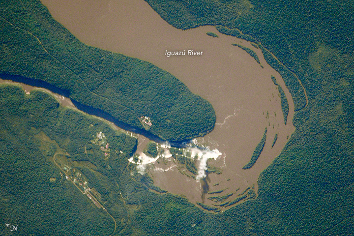Iguazú Falls - related image preview