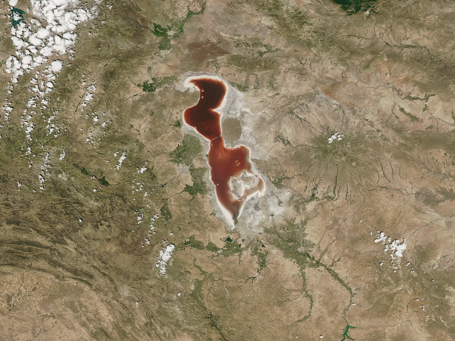 Red Lake Urmia - related image preview