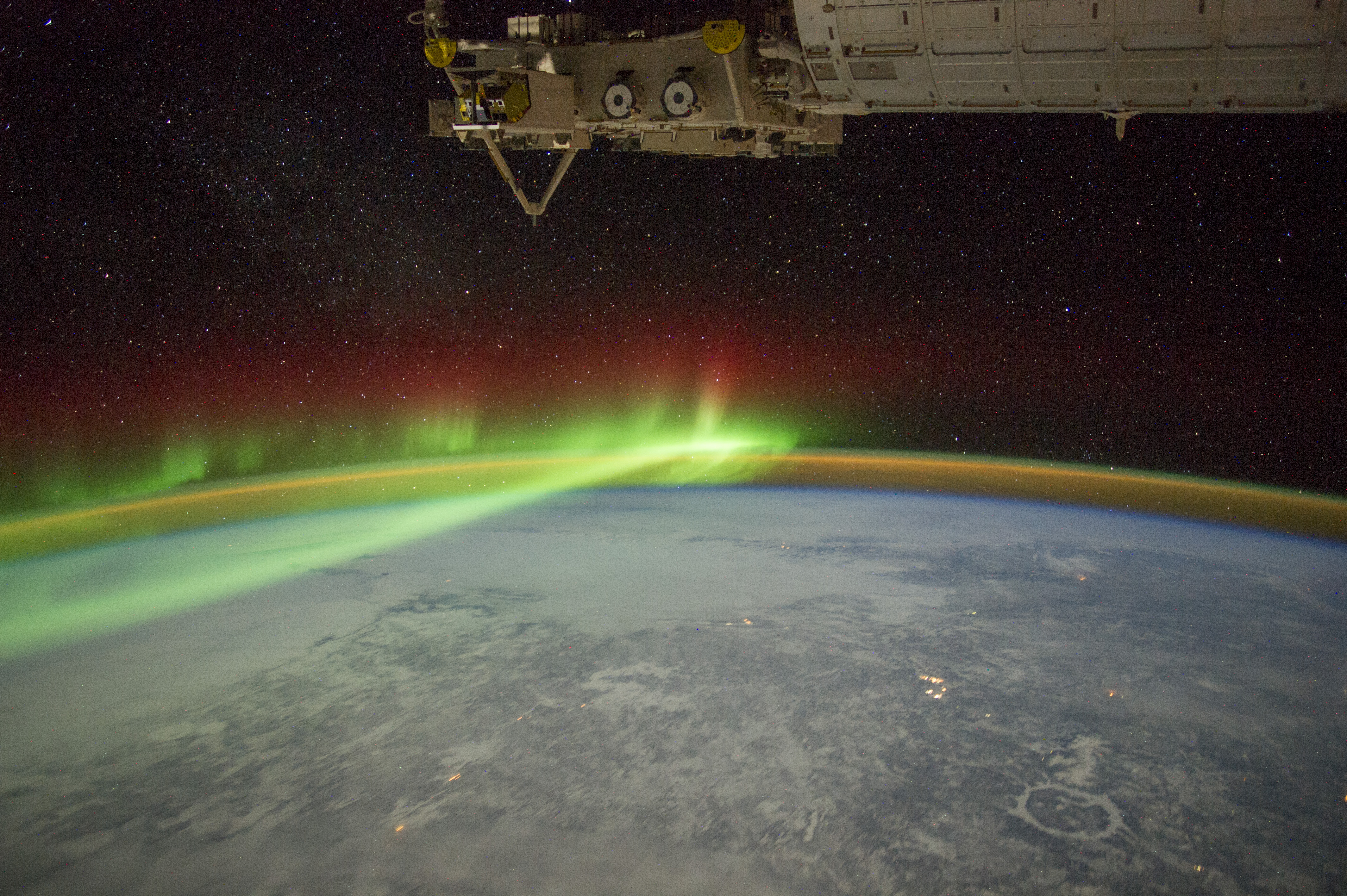 Aurora and Manicouagan Crater - related image preview