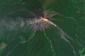 Lava Flow on Volcán de Fuego