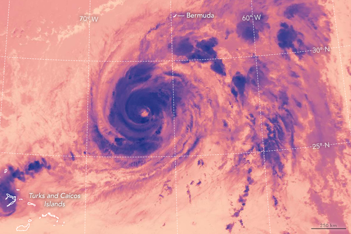 Hurricane Nicole Bears Down on Bermuda