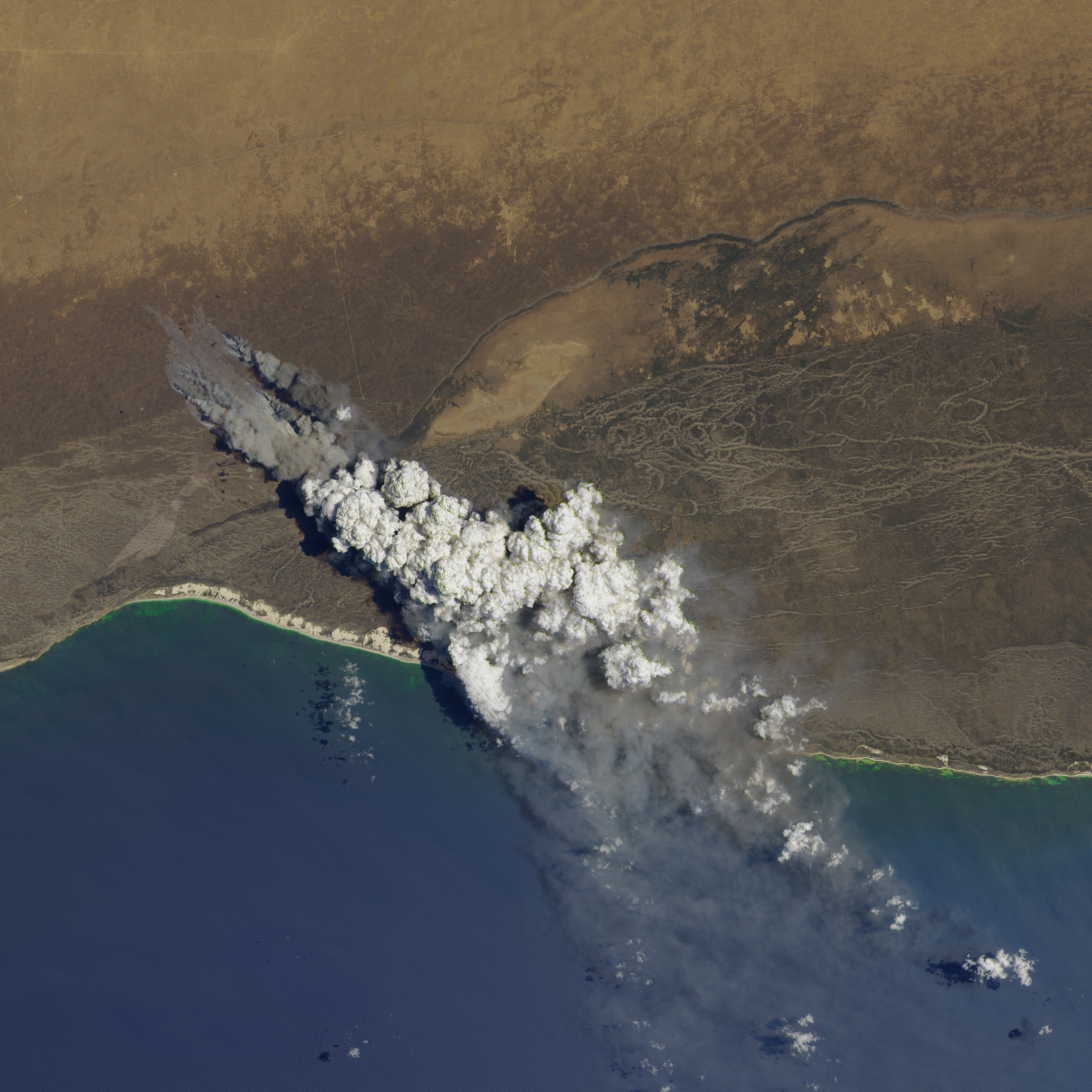 A Zigzagging Smoke Plume Over Western Australia - related image preview