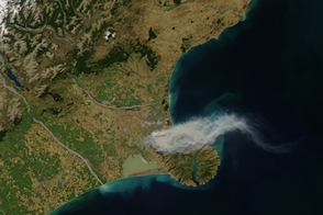 Fires Threaten Christchurch - selected child image