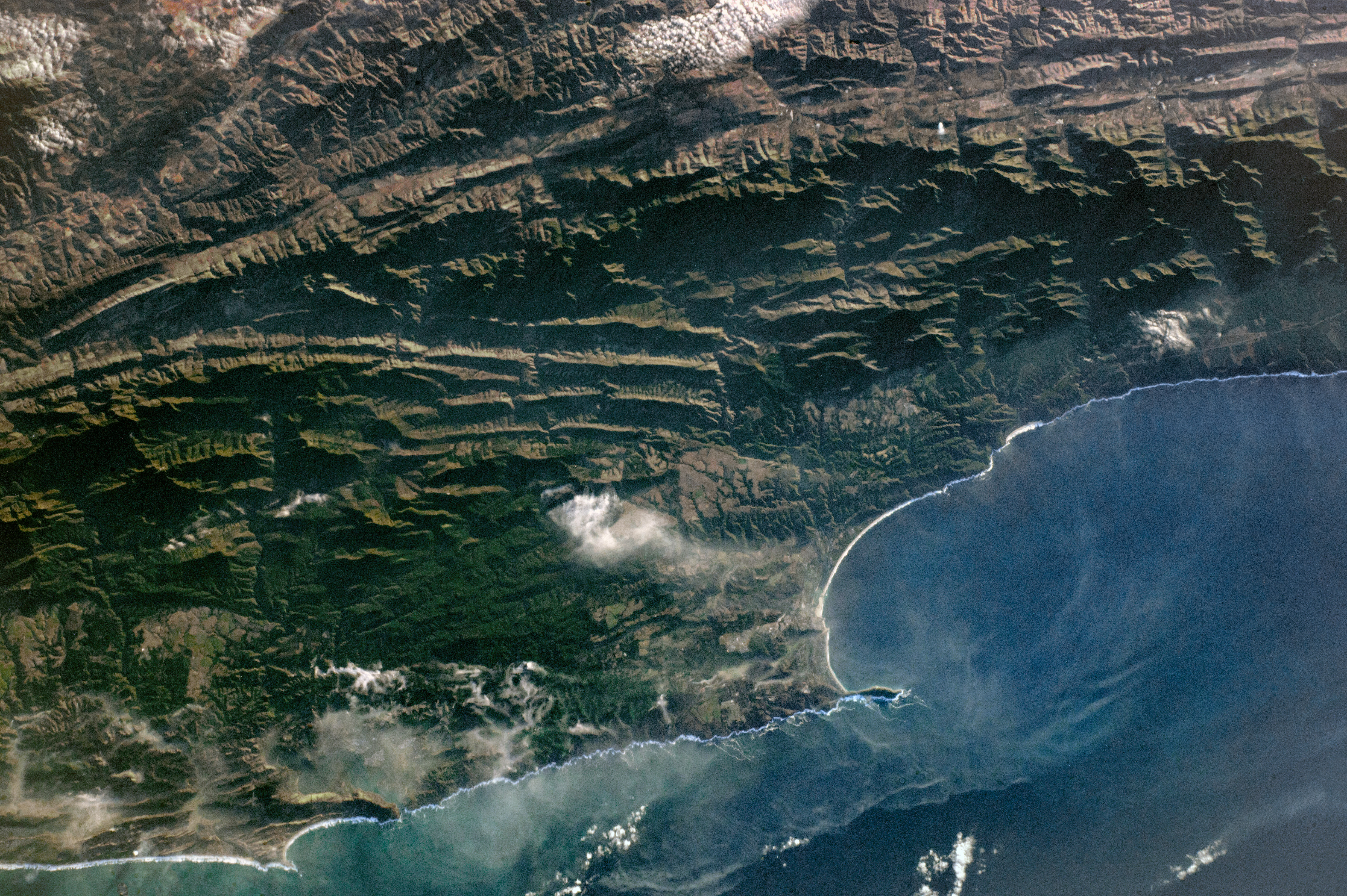 Western Cape Fires on the Outeniqua Mountains - related image preview