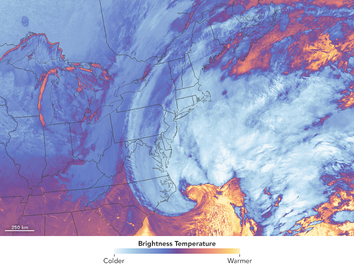 Powerful Winter Storm Pummels the U.S. East Coast - related image preview