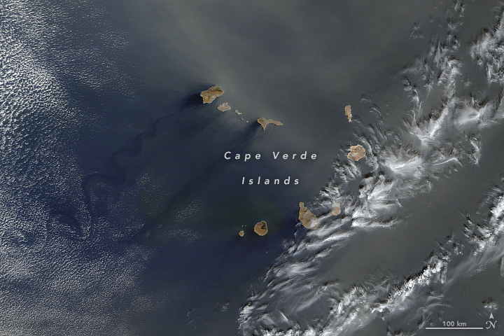 A Dust Bath for Cape Verde