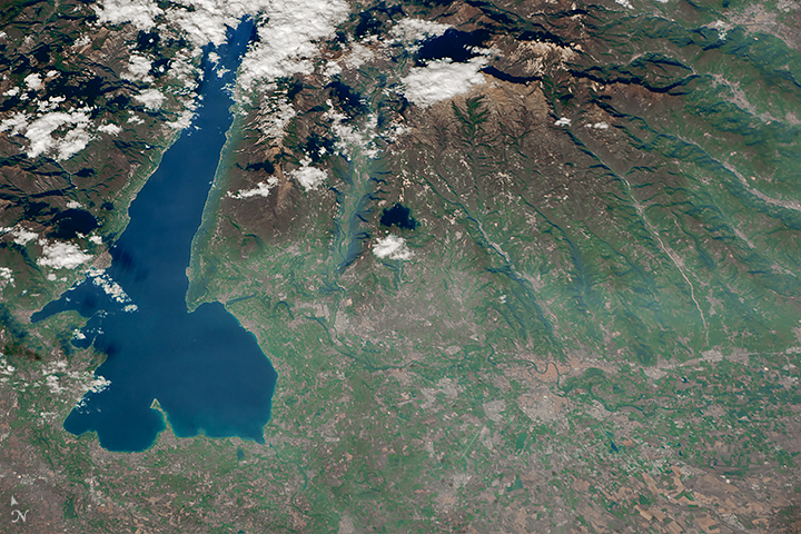 Lake Garda - related image preview