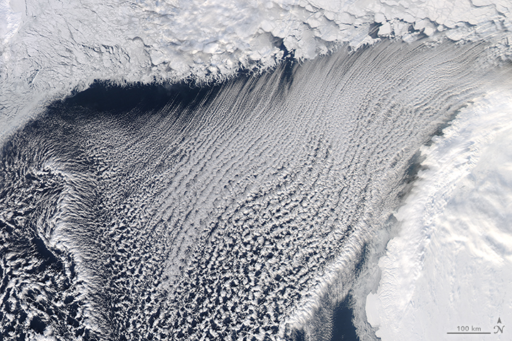 Cloud Streets and Ice in the Barents Sea