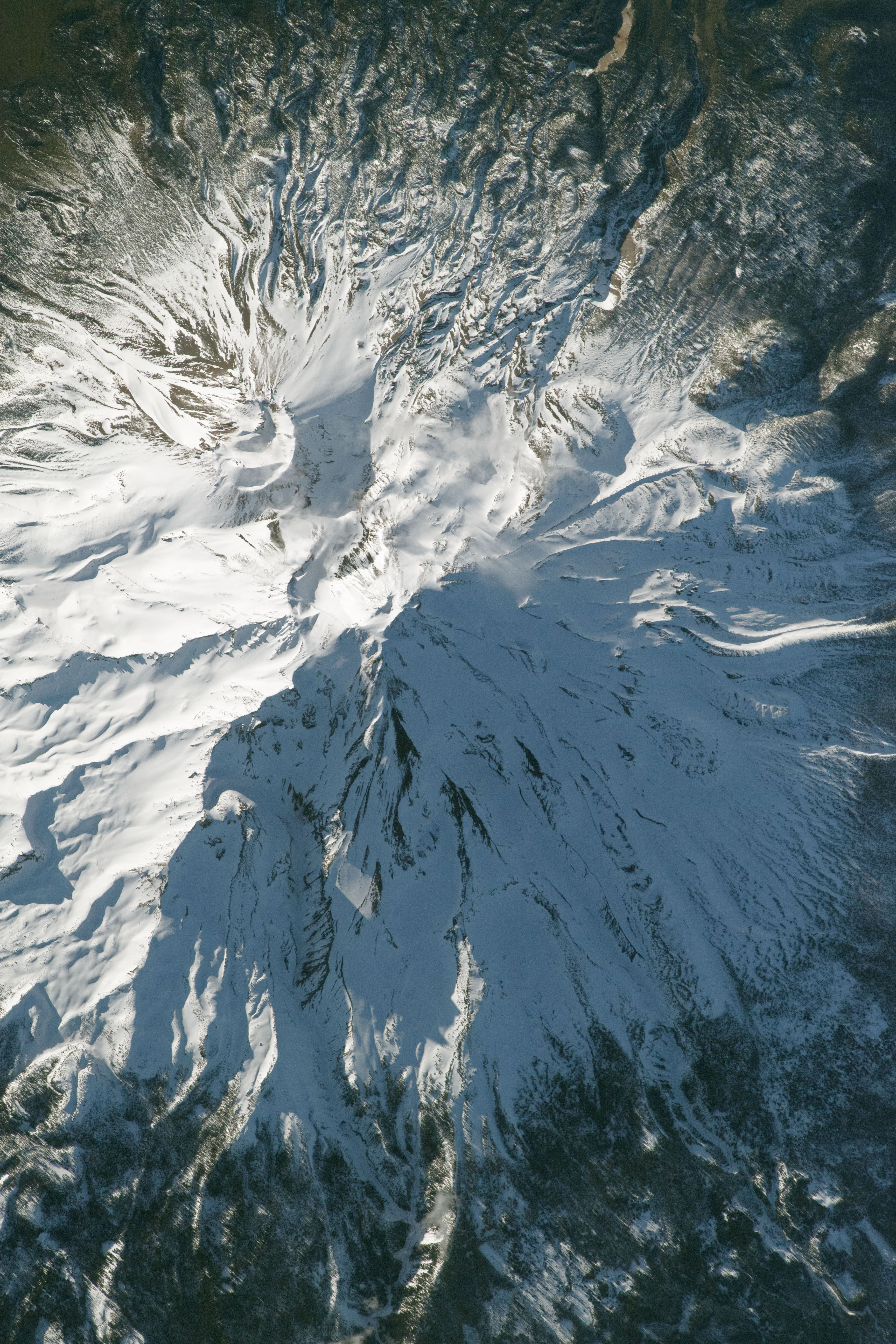 Mount Shasta, California3712 x 5568