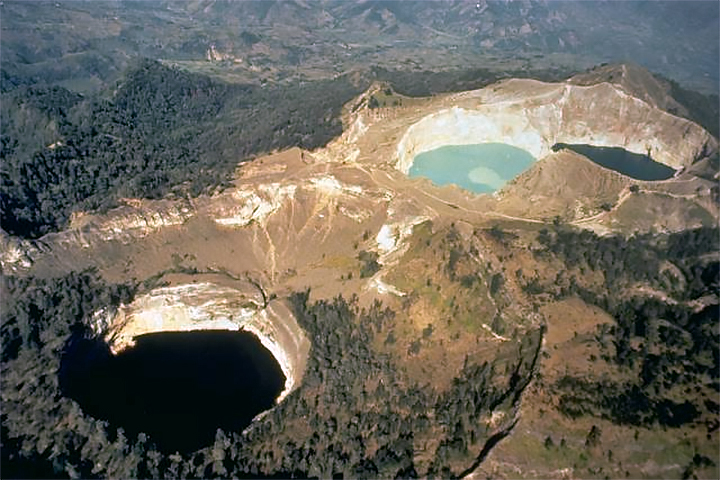 colored lakes