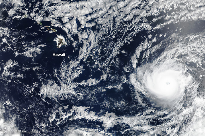 Hurricane Hector Heads Toward Hawaii