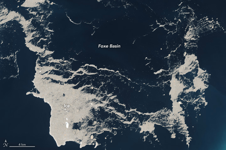 Dirty Ice in Foxe Basin - related image preview